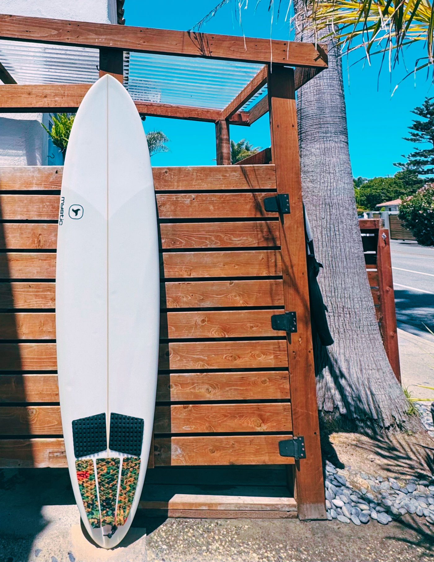 USED 7'6 Whisk
