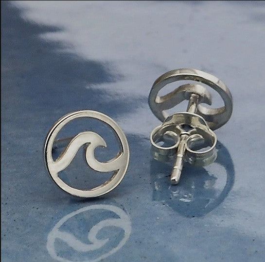 Wave Post Earrings 8x8mm