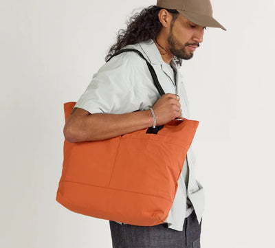 Traveler x Pakt Tote 20L